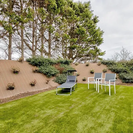 Pour 6 Personnes - Piscine Couverte