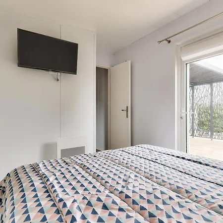 Pour 6 Personnes - Piscine Couverte