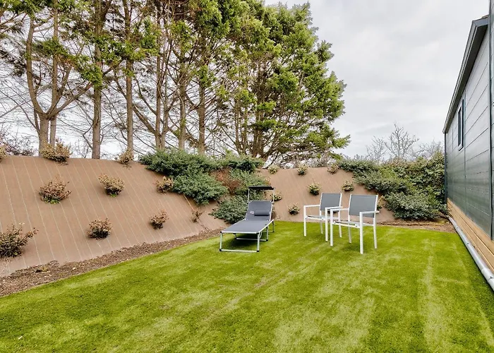 Pour 6 Personnes - Piscine Couverte