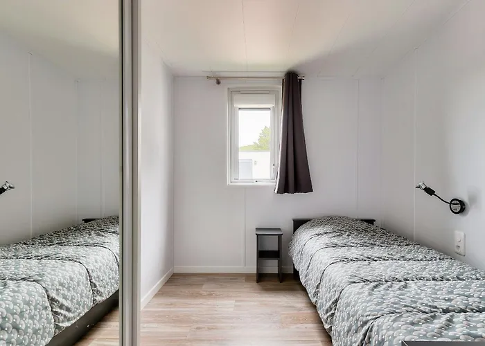 Pour 6 Personnes - Piscine Couverte Chalet *