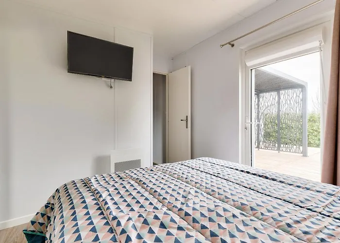 Pour 6 Personnes - Piscine Couverte